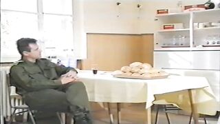 Csőre töltött lövegek - Magyar szinkronos teljes vhs erotikus videó