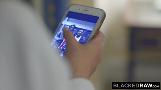 BlackedRaw - Sydney Cole és a néger cerka