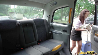 Fake Taxi  - Hatalmas cickós fiatal kiscsaj meghágva