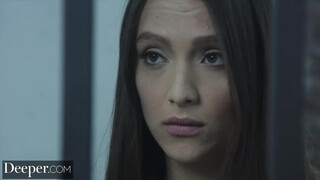 Deeper - Izzy Lush tetovált hapsival kúrel