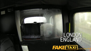 FakeTaxi - méretes cicis debella picsa a taxiban
