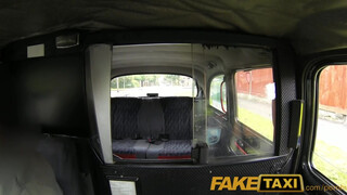 FakeTaxi - Felborotvált fejű punk kiscsaj megkefélve