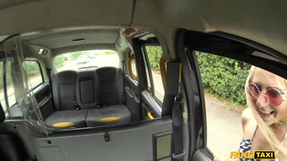 Fake Taxi - Fiatal picsa segget nyal