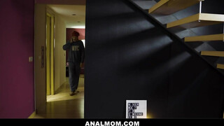 Canela Skin ánusza durván megdugva - Anal mom