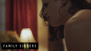 Family Sinners - Penny Barber a csöcsös nevelő nővér
