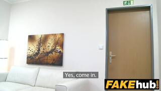 Fake Agent - ártatlan néger lány és a fütykös esete