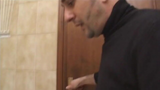 Olasz asszony a fürdőben kúr