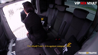 FuckedInTraffic - Jocelyne szexy cseh bige és a sofőr