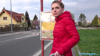 Public Agent - Amatőr kiscsaj pénzért megdugva