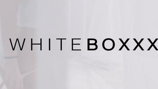 WhiteBoxxx - Izzy Lush az isteni formás latin amerikai bula