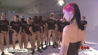 German Goo Girls - vörös spiné rettenet sok adag gecit kap