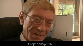 Idős bré és a fiatal titkárnője