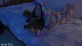 Gamer latina lány análba baszva
