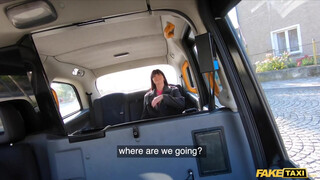 Fake Taxi - Tetovált olasz kisasszony bekúrva