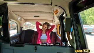 Fake Taxi - Sportos bige megdöngetve a taxiban