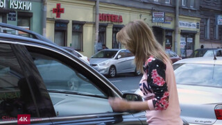 Emily Thorne a hatalmas csöcsű barátnő