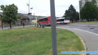 PublicAgent - Lulu Jung a hippi kiscsaj
