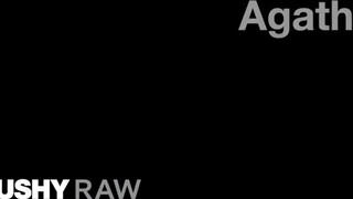 TUSHYRAW - Agatha a gyönyörű vörös hajú kiscsaj