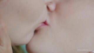 WOWGIRLS - Sia Siberia és Sonya Blaze egymásnak esnek