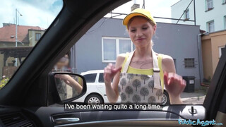 Public Agent - Molly Devon a gyönyörű vékony nőci