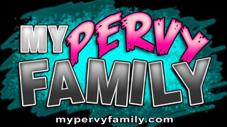 Skylar Vox a méretes kannás húgi - MyPervyFamily