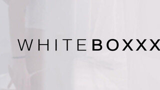 WHITEBOXXX - Adelle Sabelle a dögös francia kisasszony
