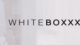 WHITEBOXXX - Francys Belle a hatalmas didkós spiné