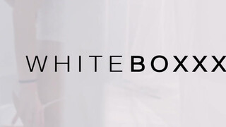 WHITEBOXXX - Tina Kay segglyukába betolják