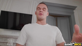 BANGBROS - Max Dior a dögös kolumbiai kiscsaj