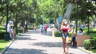 Fullos hatalmas csöcsű venezuelai hölgyemény