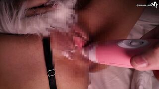 Kiborotvált szépség vadul kúrel kutyapózban, beleélveznek és műfasszal izgatják a punciját! őrült ahegao extázisban, forró pov-ban!